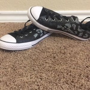 Never worn before kids convers